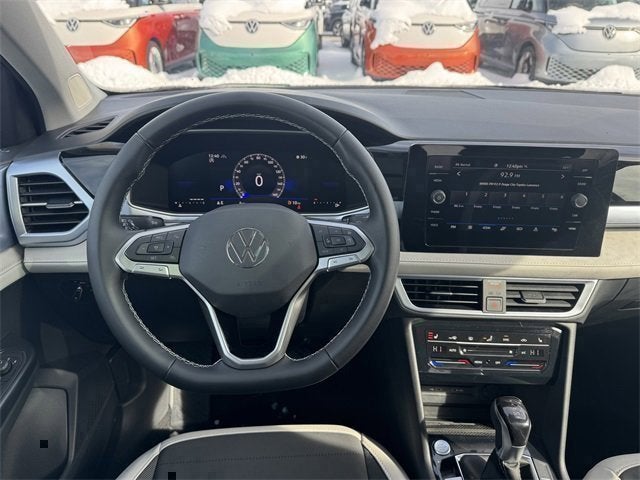 2026 Volkswagen Taos SE