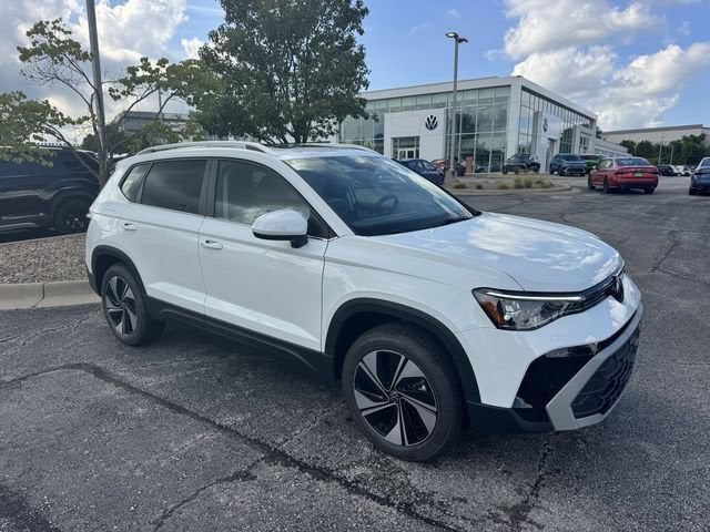 2026 Volkswagen Taos SE