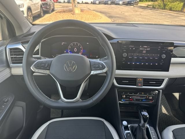 2026 Volkswagen Taos SE