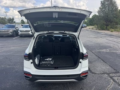 2026 Volkswagen Taos SE