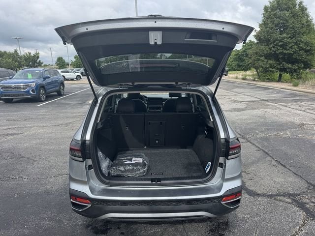 2026 Volkswagen Taos SE