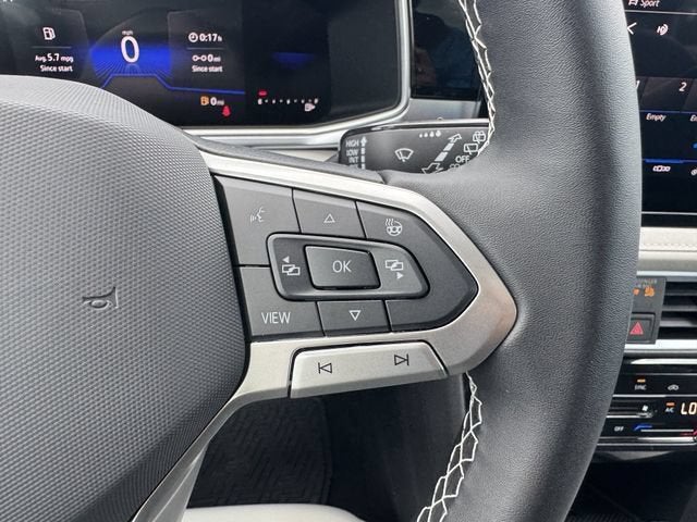2026 Volkswagen Taos SE