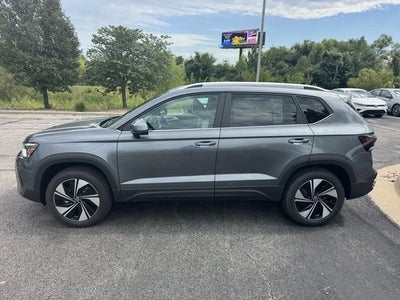 2026 Volkswagen Taos SE
