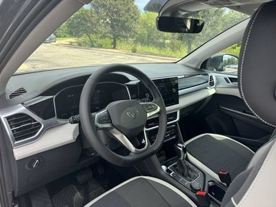 2026 Volkswagen Taos SE