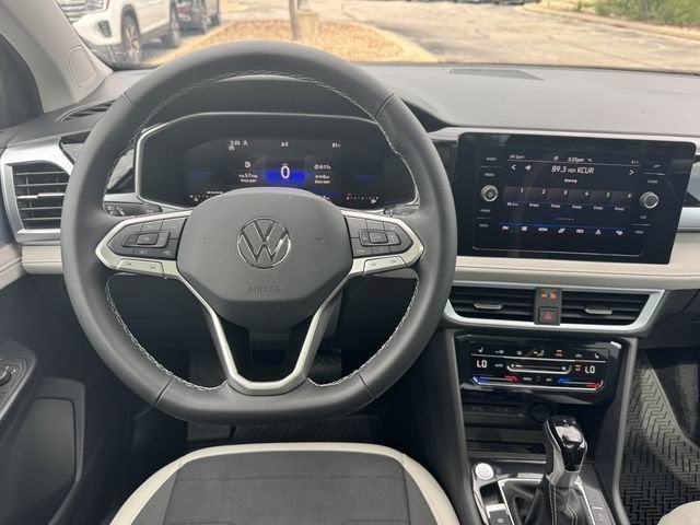 2026 Volkswagen Taos SE