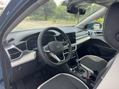 2026 Volkswagen Taos SE