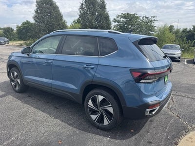 2026 Volkswagen Taos SE