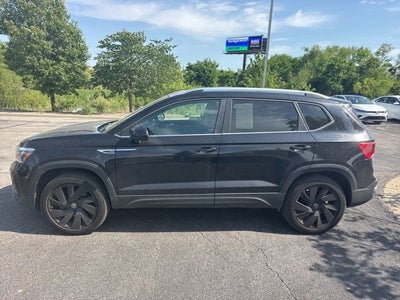 2024 Volkswagen Taos SE