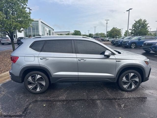2024 Volkswagen Taos SE