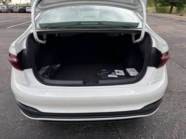 2027 Volkswagen Jetta SE