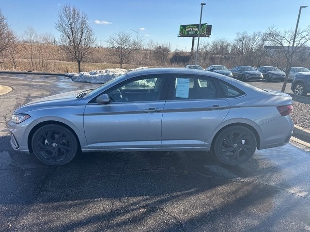 Used 2025 Volkswagen Jetta SE with VIN 3VW7X7BU7SM091929 for sale in Kansas City