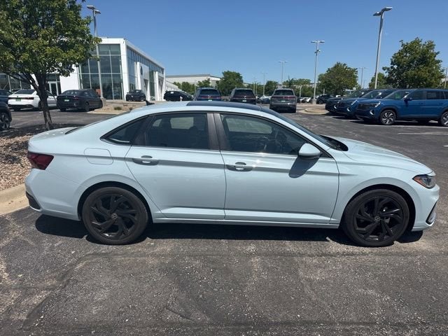 2025 Volkswagen Jetta SE