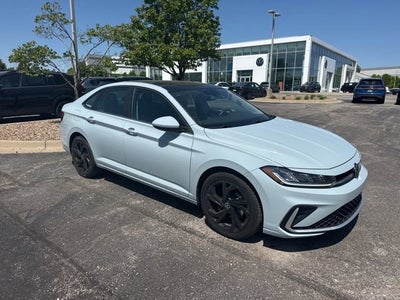 2025 Volkswagen Jetta SE