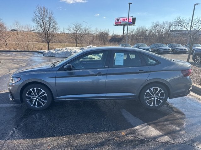 Used 2025 Volkswagen Jetta Sport with VIN 3VWBX7BU8SM098222 for sale in Kansas City