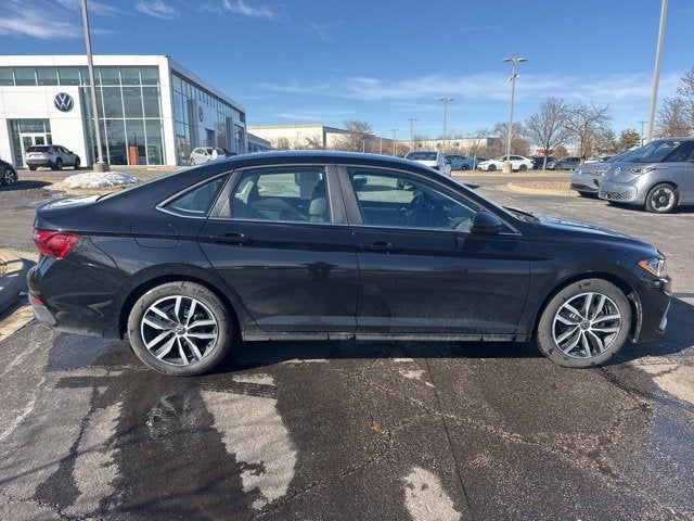 2025 Volkswagen Jetta SE