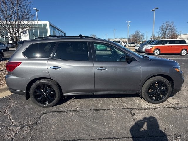 2018 Nissan Pathfinder SL