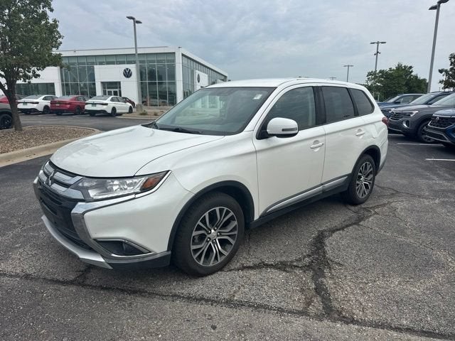 2018 Mitsubishi Outlander ES