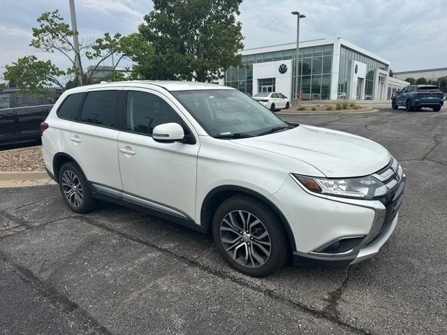 2018 Mitsubishi Outlander ES