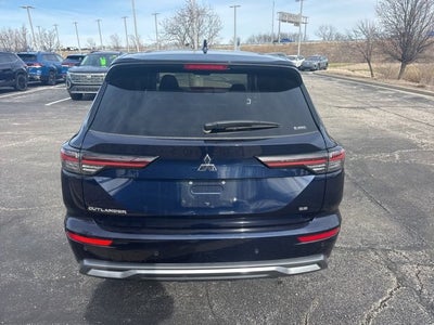 2025 Mitsubishi Outlander SE