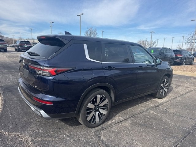 2025 Mitsubishi Outlander SE