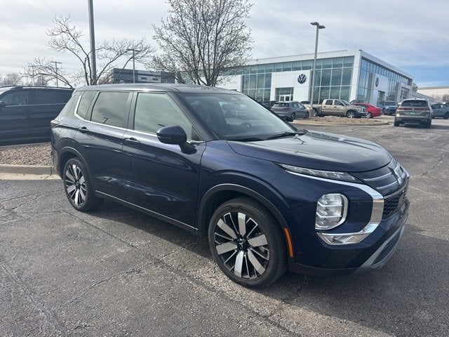 2025 Mitsubishi Outlander SE