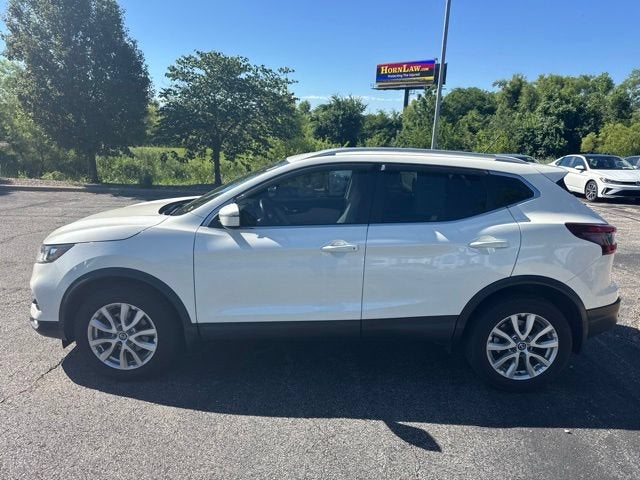 2022 Nissan Rogue Sport SV