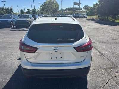 2022 Nissan Rogue Sport SV