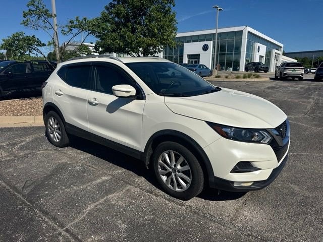 2022 Nissan Rogue Sport SV