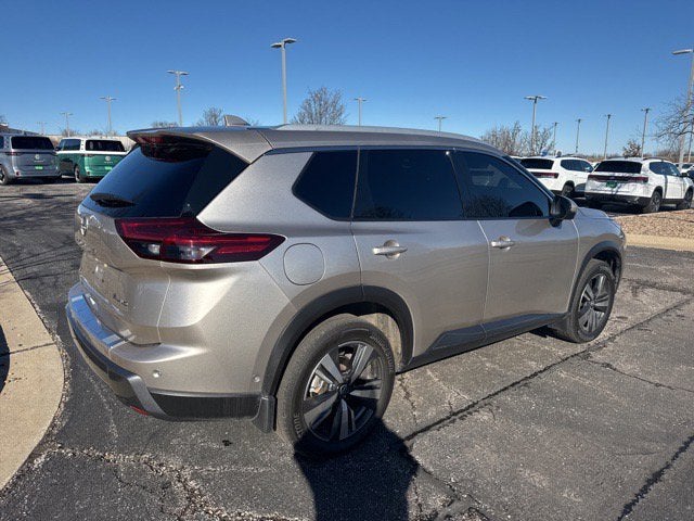 2025 Nissan Rogue SL
