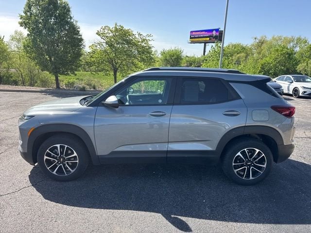 Used 2025 Chevrolet Trailblazer LT with VIN KL79MPSL1SB198006 for sale in Kansas City