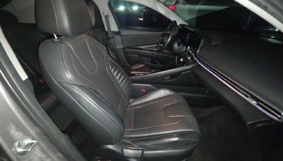 2022 Hyundai Elantra Limited