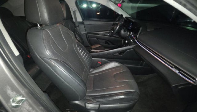 2022 Hyundai Elantra Limited