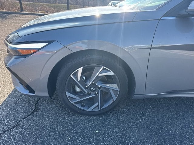 2024 Hyundai Elantra Limited