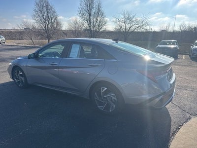 2024 Hyundai Elantra Limited