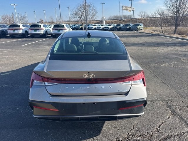 2024 Hyundai Elantra Limited