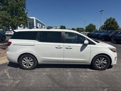 2017 Kia Sedona LX
