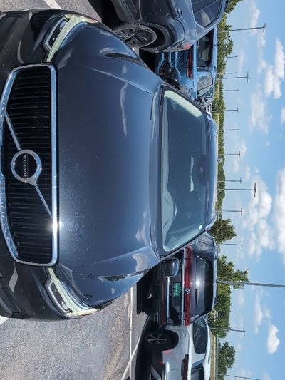 2018 Volvo XC60 Momentum