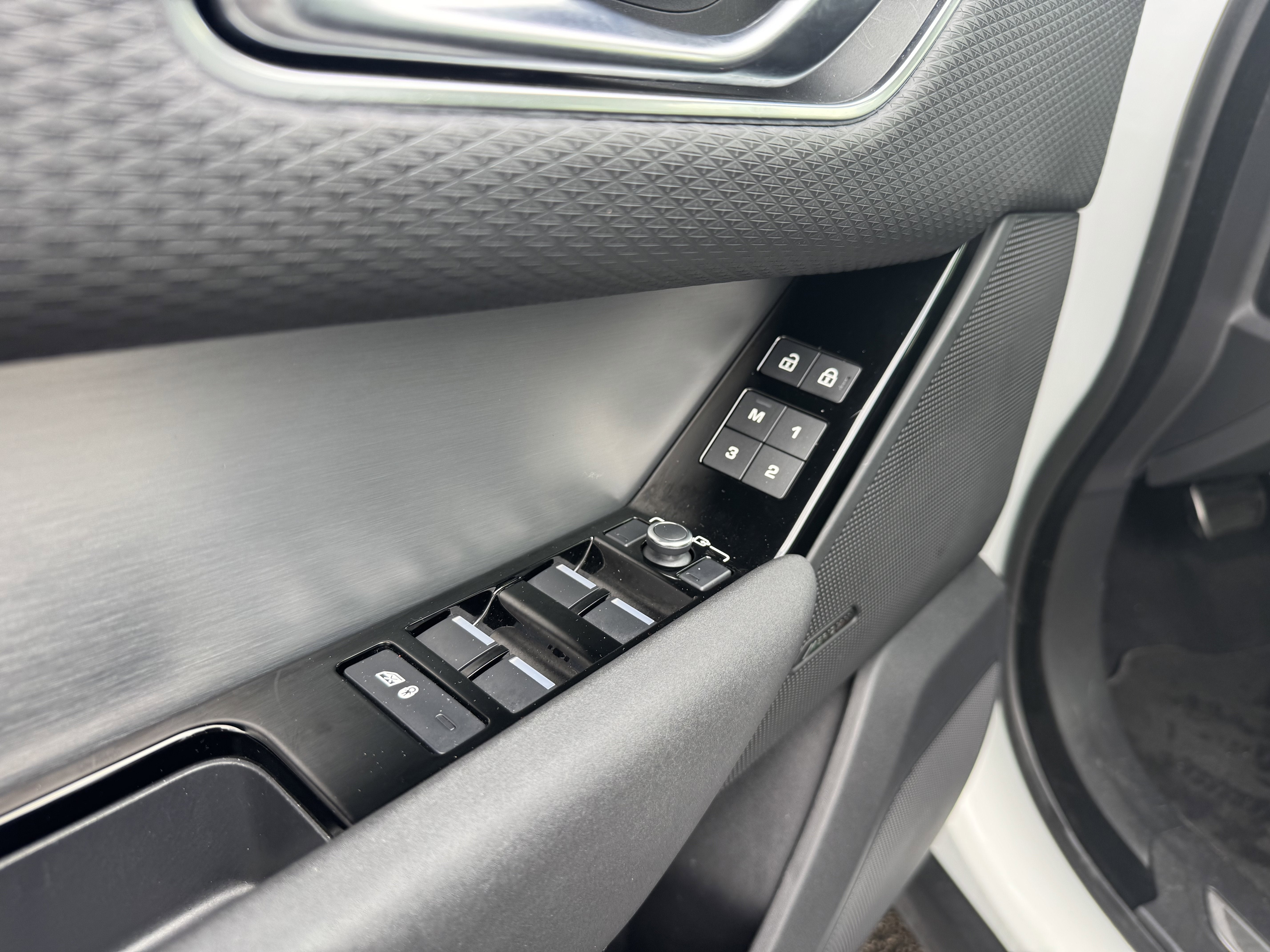 2022 Land Rover Range Rover Velar R-Dynamic S