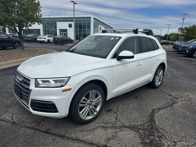 2020 Audi Q5 45 quattro S tronic Premium Plus's photo