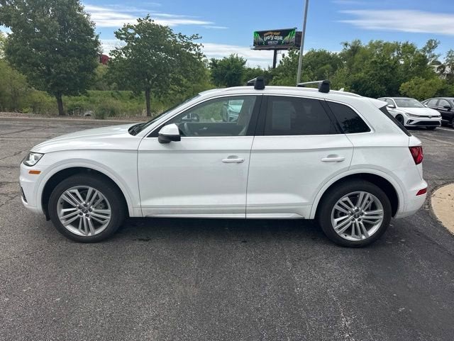 Used 2020 Audi Q5 Premium Plus with VIN WA1BNAFY5L2039439 for sale in Kansas City