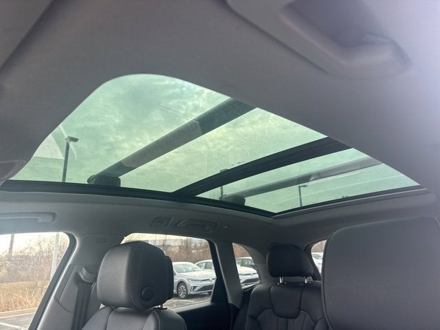 2024 Audi Q5 S line Premium Plus