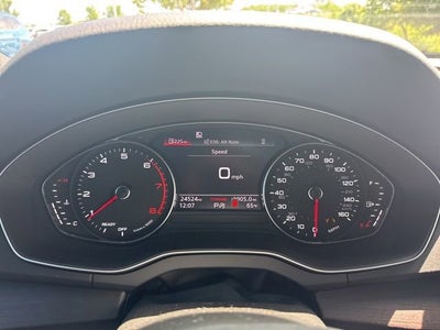 2022 Audi Q5 S line Premium