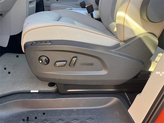 2025 Volkswagen ID. Buzz Pro S Plus