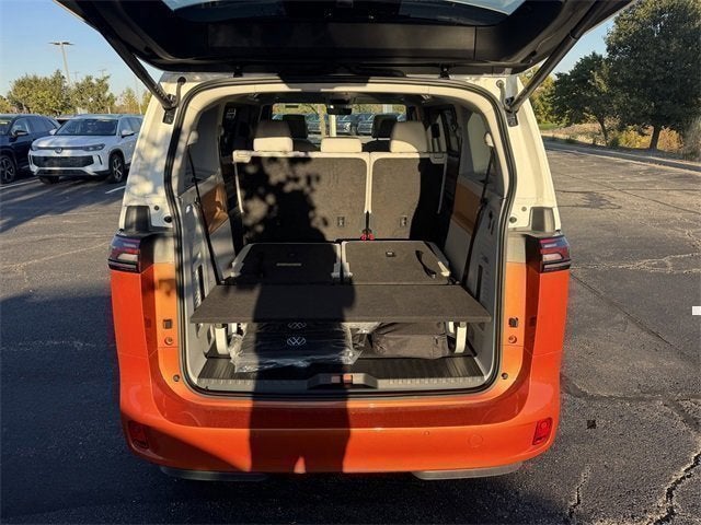 2025 Volkswagen ID. Buzz Pro S Plus