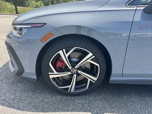 2026 Volkswagen Golf GTI SE