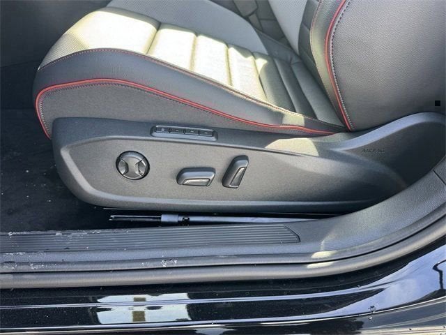 2026 Volkswagen Golf GTI SE