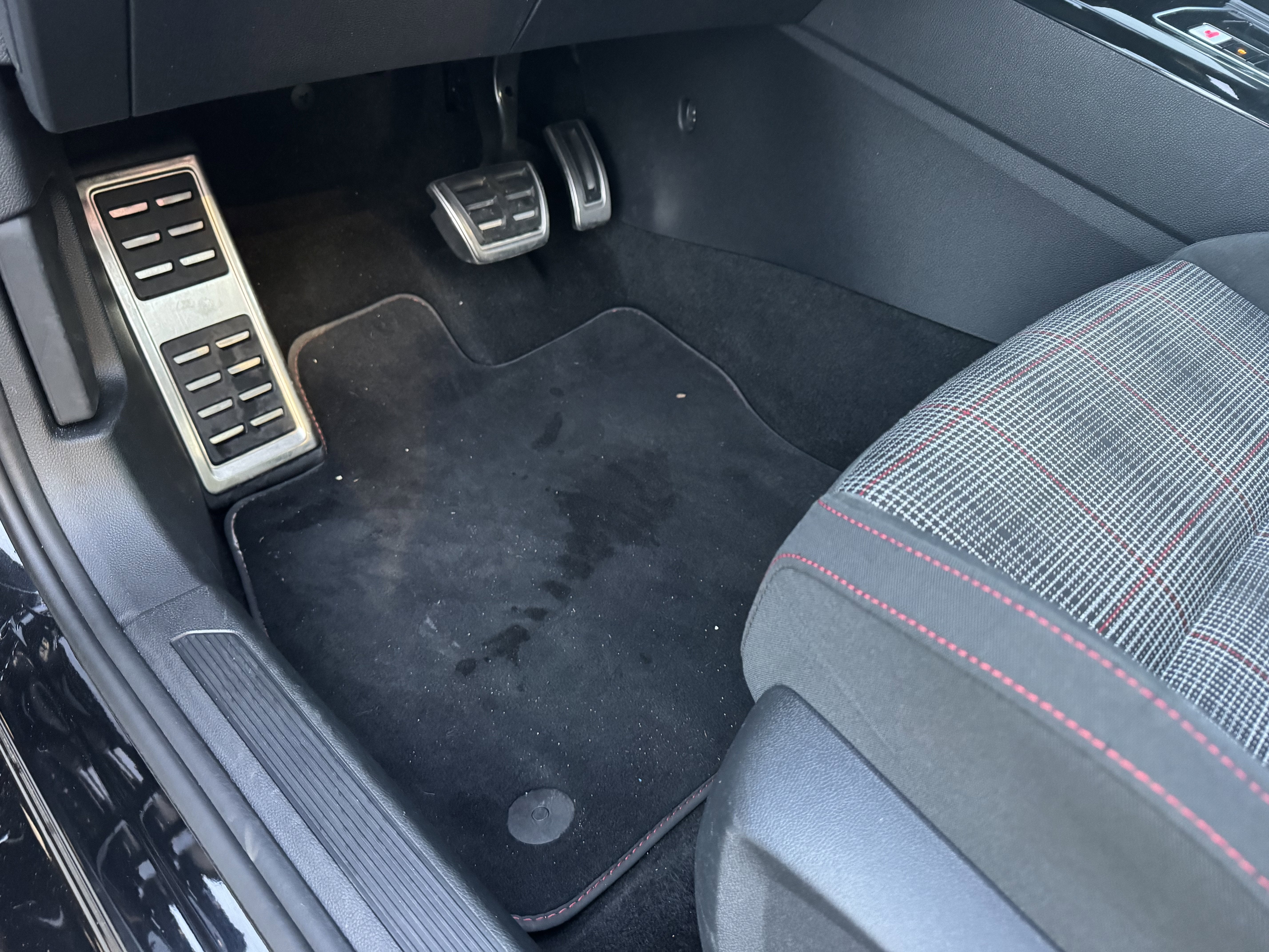 2024 Volkswagen Golf GTI S