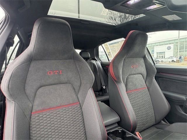 2026 Volkswagen Golf GTI SE