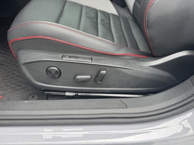 2024 Volkswagen Golf GTI Autobahn