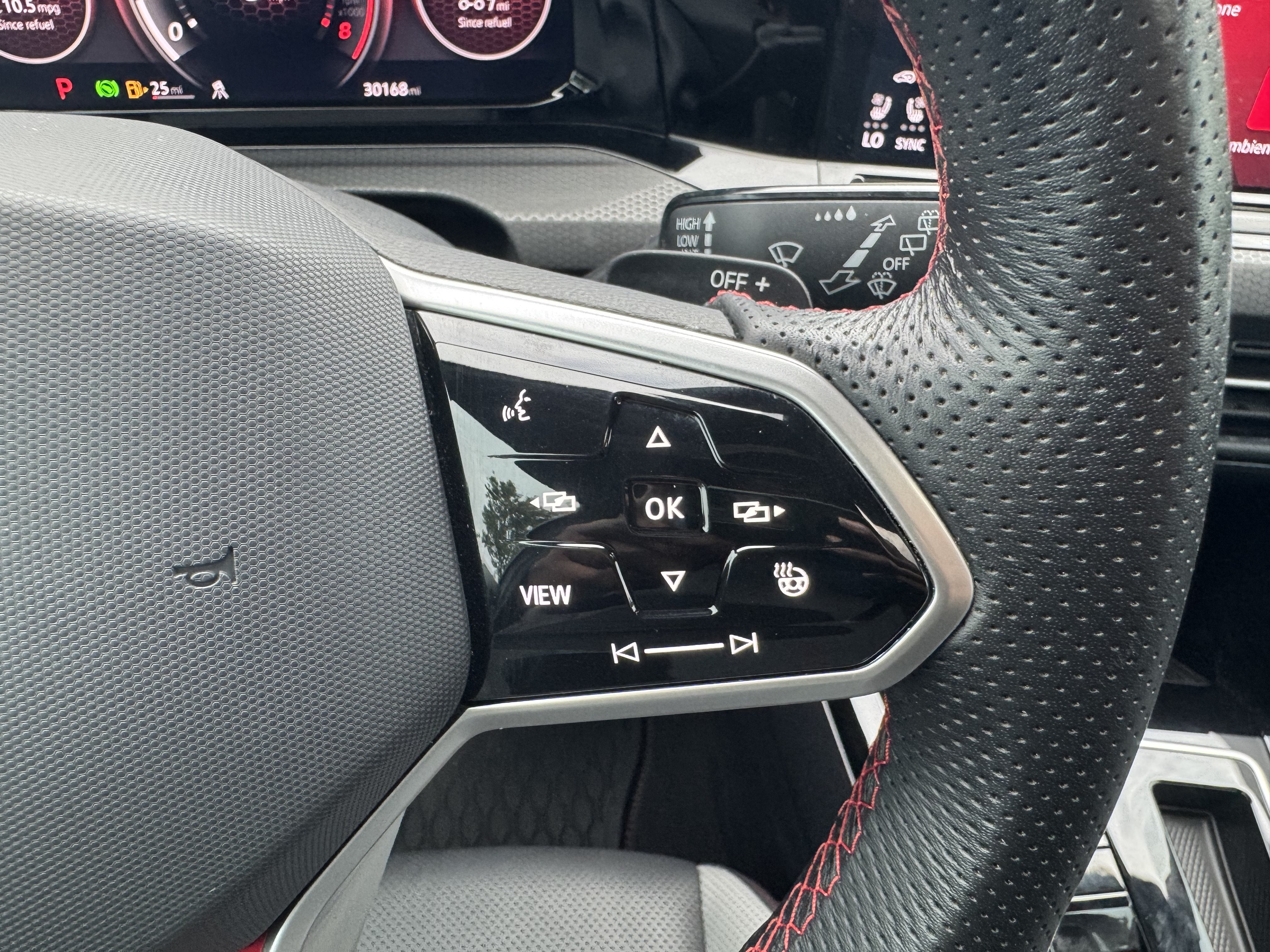 2024 Volkswagen Golf GTI Autobahn